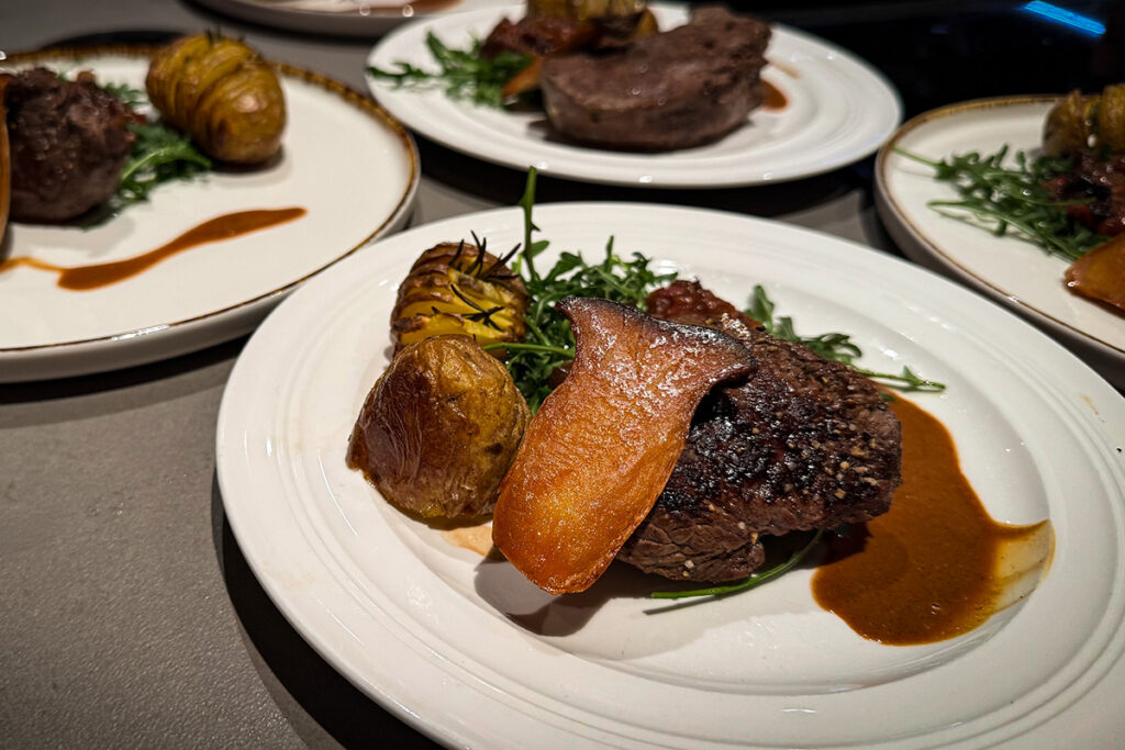 Kochkurs im Showroom der Spreitzer Schreinerei